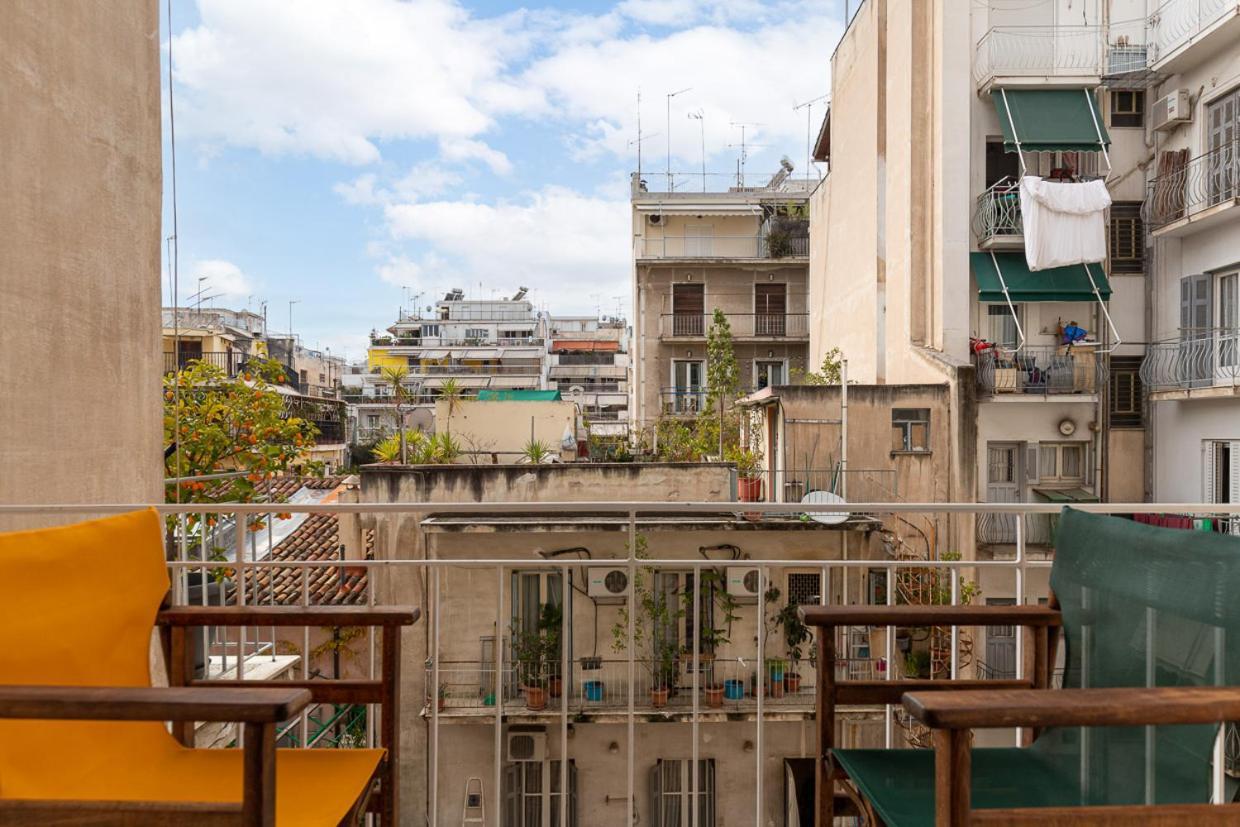 Studio With Sunny Balcony In Exarcheia Athen Eksteriør billede